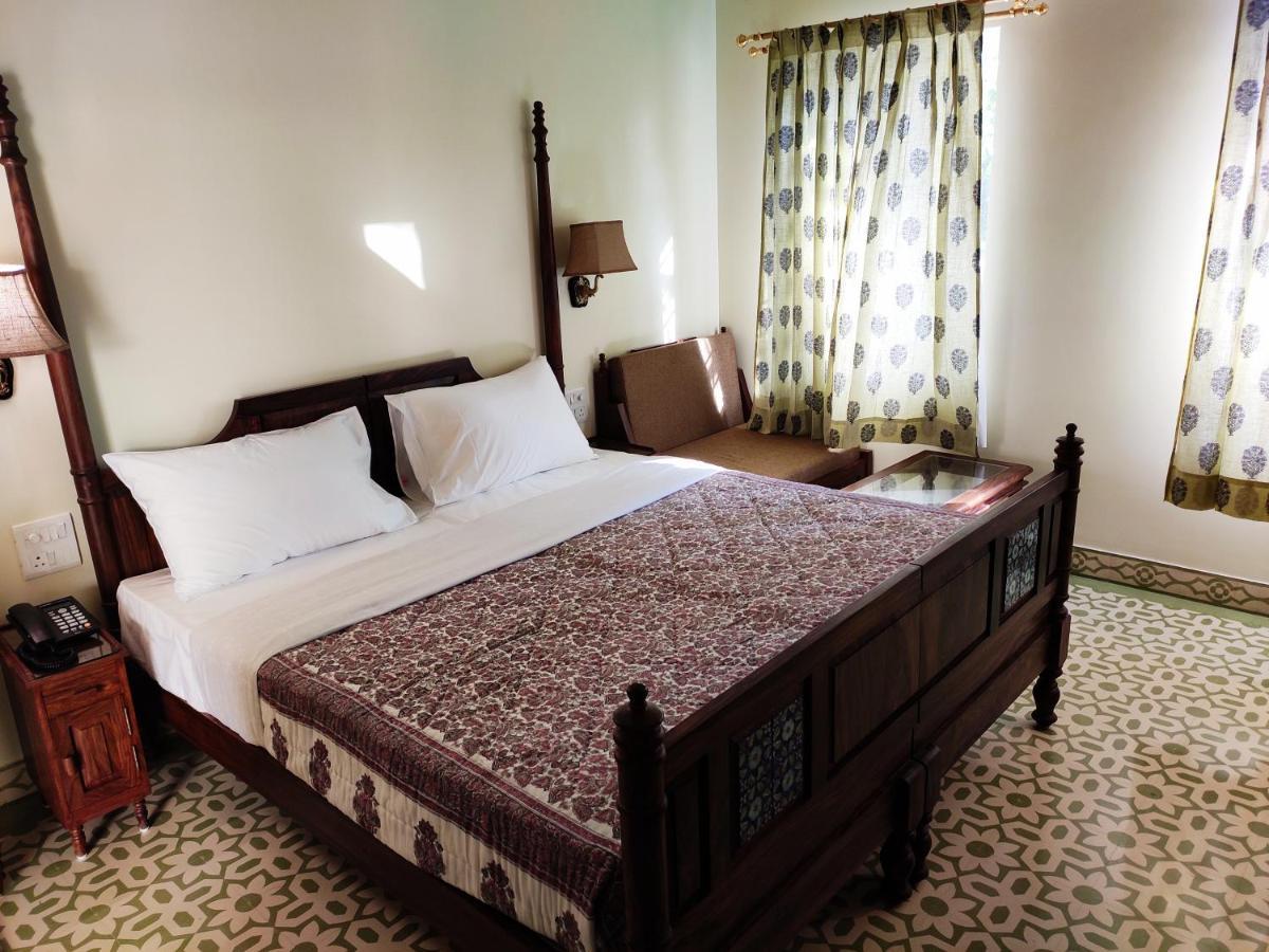 Hotel Jai Niwas Jaipur Eksteriør bilde