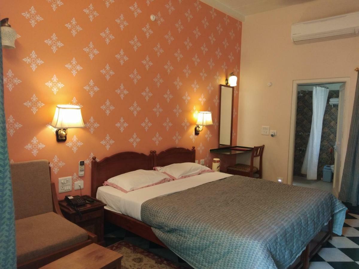 Hotel Jai Niwas Jaipur Eksteriør bilde