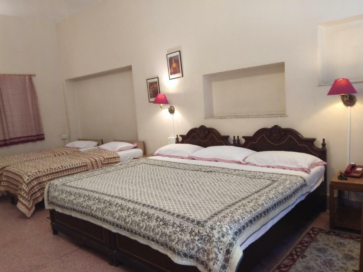 Hotel Jai Niwas Jaipur Eksteriør bilde